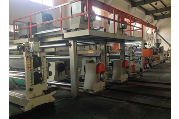 鋁塑復(fù)合板生產(chǎn)線(xiàn)